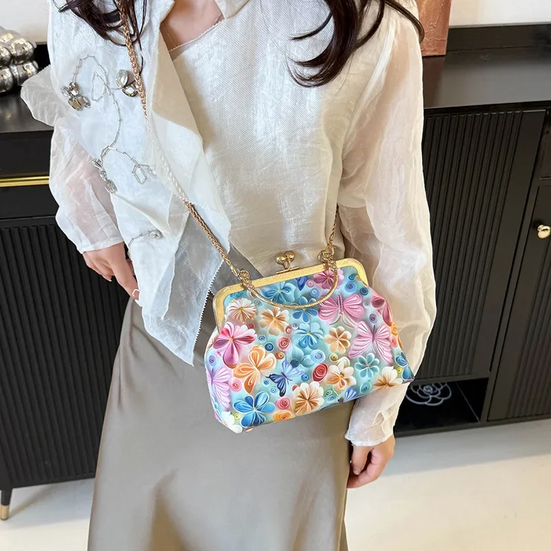 

Fashionable Women's Chinese Style Butterfly Embroidery Handbag Versatile One Shoulder Chain Shell Bag