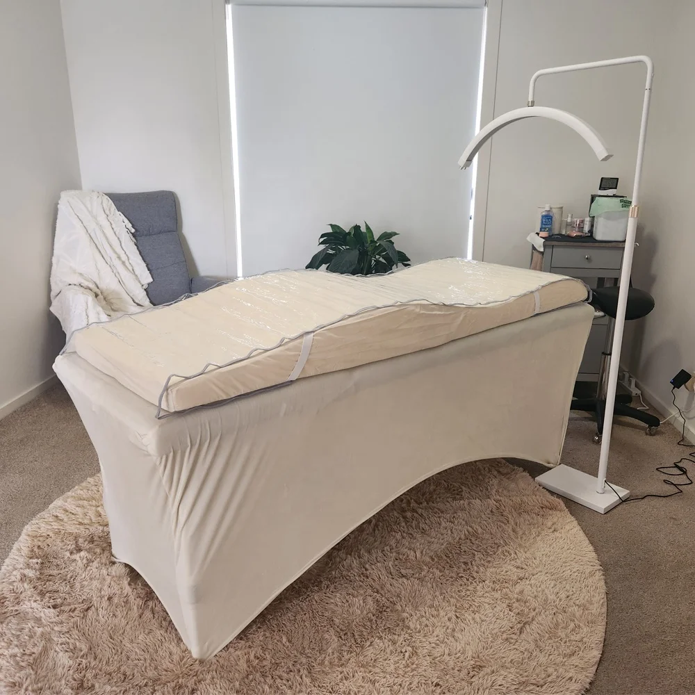 Modern Beauty Salon Spa Lash Bed Curved High Density Foam Eco-friendly Mattress Topper with Cooling Foldable Massage Feature