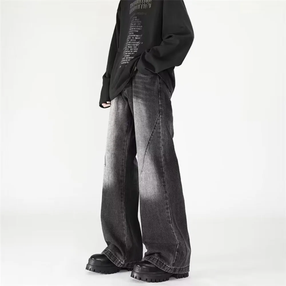

Men's jeans with a retro cleanfit style, suitable for autumn and winter, featuring a loose-fitting high-street design