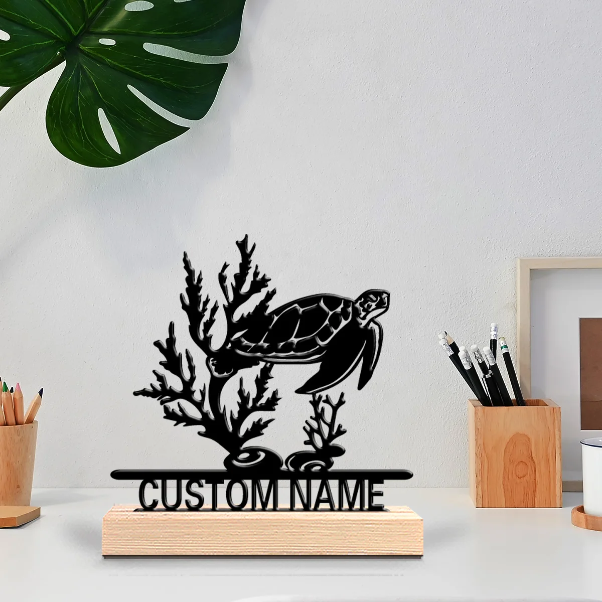 1 pièce Statue en fer personnalisée tortue de mer abstraite avec base en bois, Ornement d'art artisanal pour table de maison