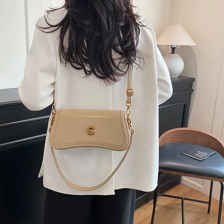 

Leather Women Luxury Tote Elegant Crossbody Handbag Trendy Design Diaper Bag Classic Designer Paris Popular Classic Elegant Bag