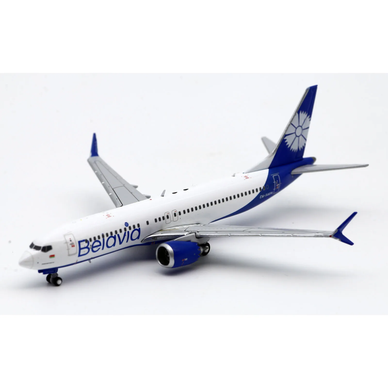 LH4252 Alloy Collectible Plane Gift JC Wings 1:400 Belavia Airlines Boeing B737-8MAX Diecast Aircraft Model EW-546PA With Stand