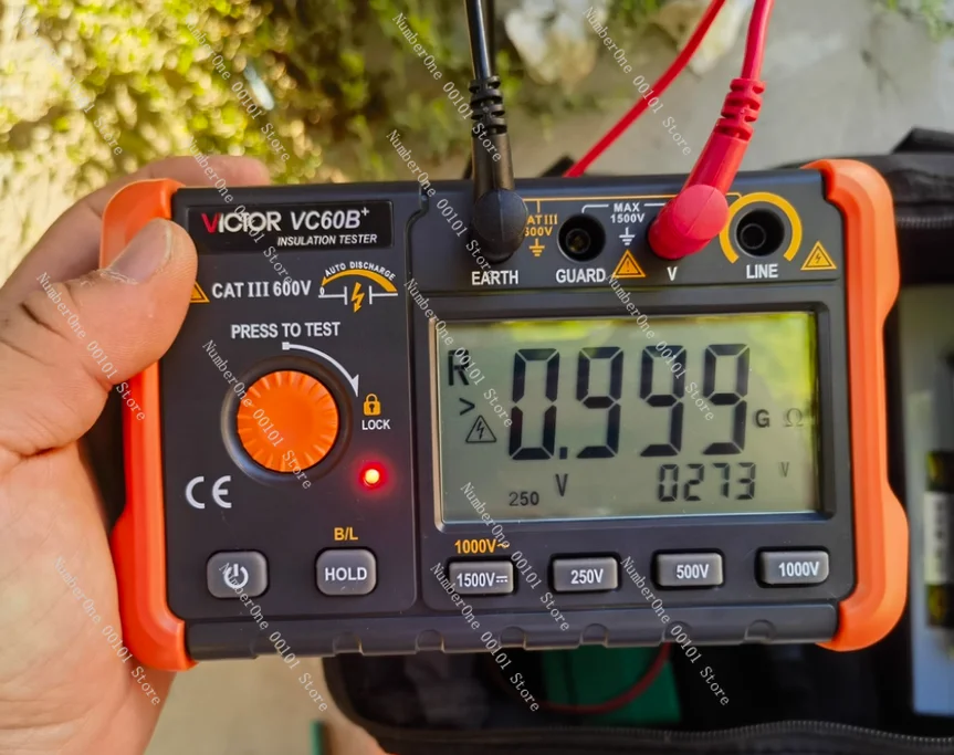 

60B + megohm meter, 1000V insulation resistance tester, accurate measurement of electrical insulation performance.