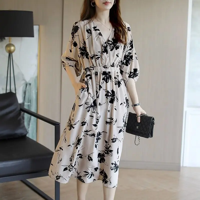 

Spring Summer Korean V-neck Print Pleated Women's Clothing Chic Pockets Lacing Three-quarter Sleeve Mid Length Version Dress