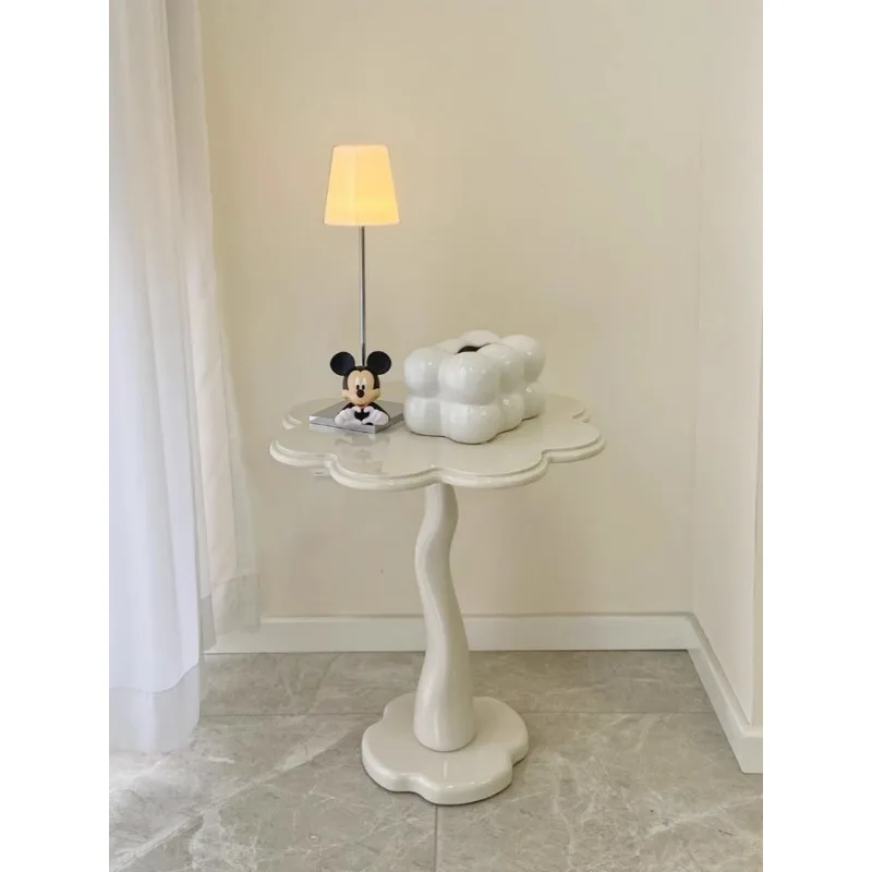 the original genuine art cloud lace a few small tea corners a few high-end retro floor-to-ceiling bed mini table