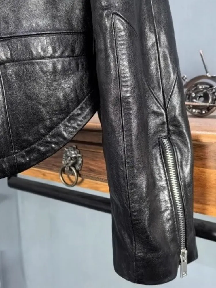 Giacca da motociclista in vera pelle da donna punk Colletto alla coreana primaverile Cappotto corto in pelle di pecora Manica lunga Streetwear Capispalla femminile
