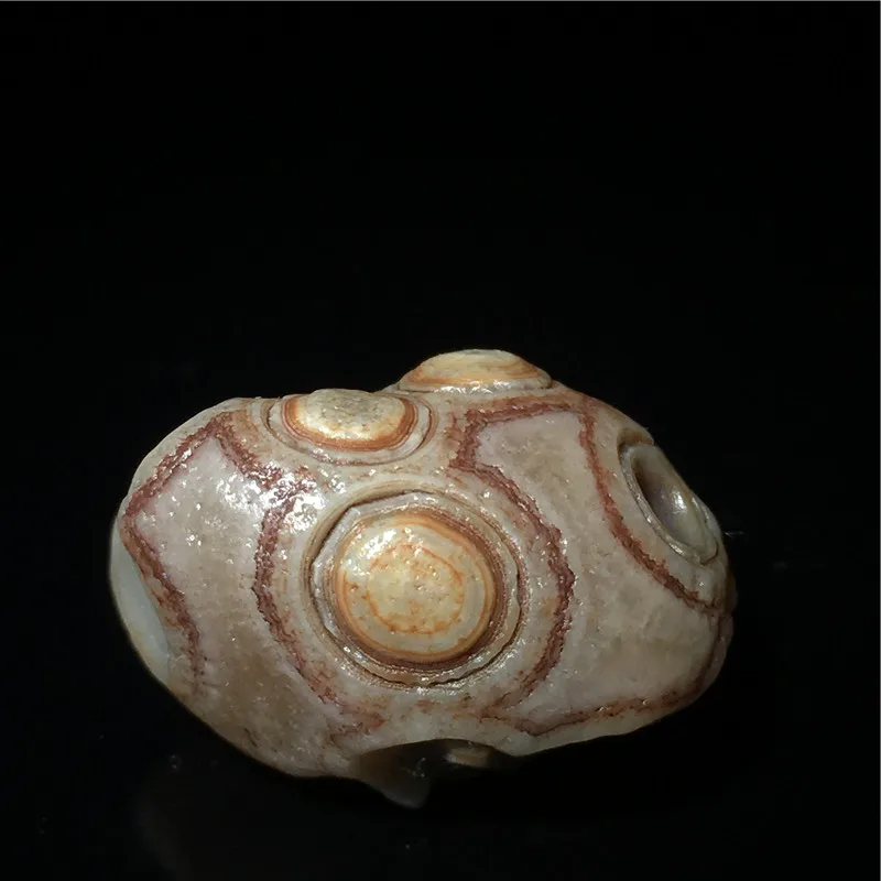 Natural Alashan Gobi Green eye stone agate and rough stone boutique Mongolia original jade colors agate eye  coin stone shape