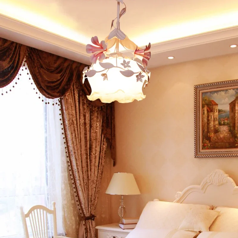Nordic pastoral restaurant chandelier beauty salon warm Lily chandelier Korean Princess room bedroom lamp image 2