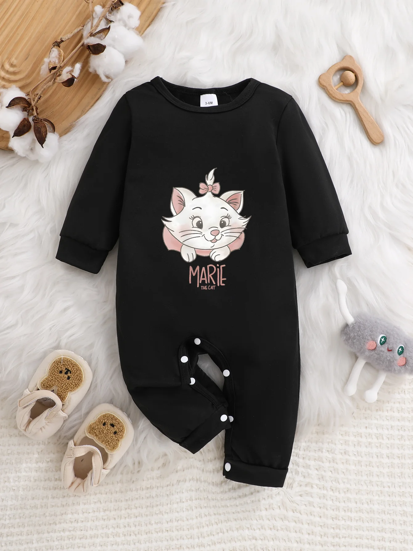

【Officially Licensed】 Disney Marie the Cat Print Soft Skin-Friendly Fabric Baby Long-Sleeve Romper