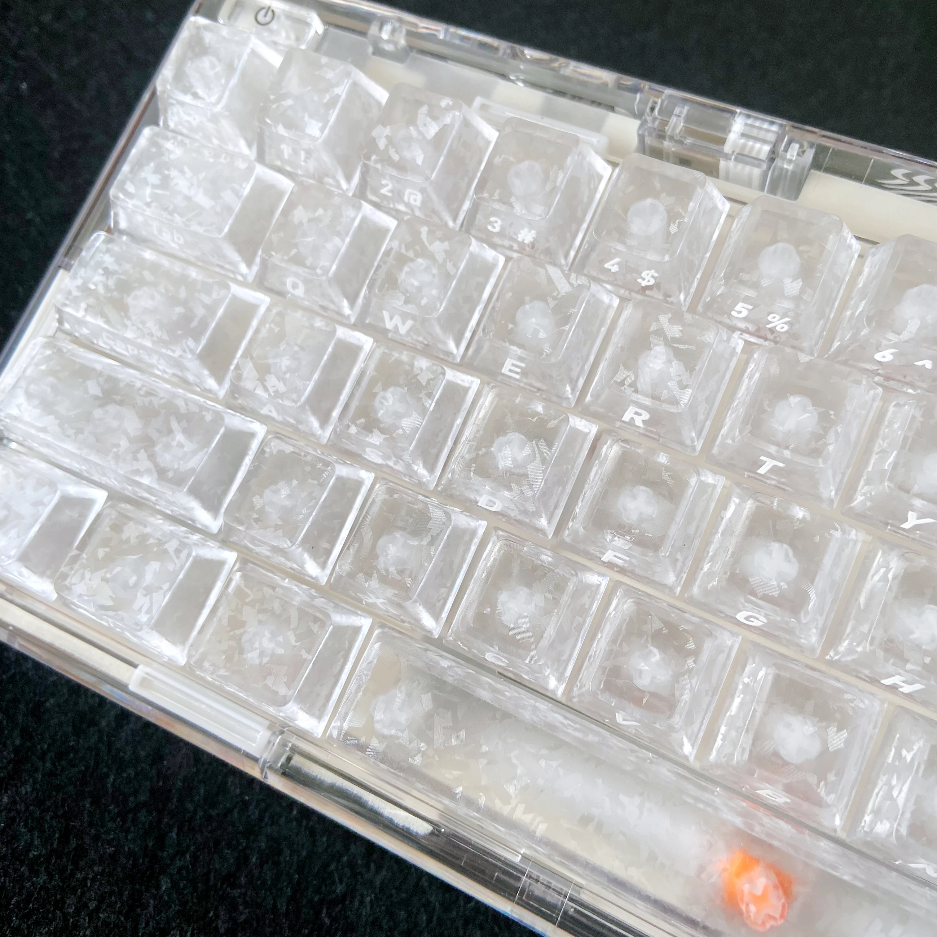 White Snowflakes Key Caps Imitation Carbon Fiber Side Printed PBT Transparent Keycap for Mechanical Keyboard 68 75 87 95 108