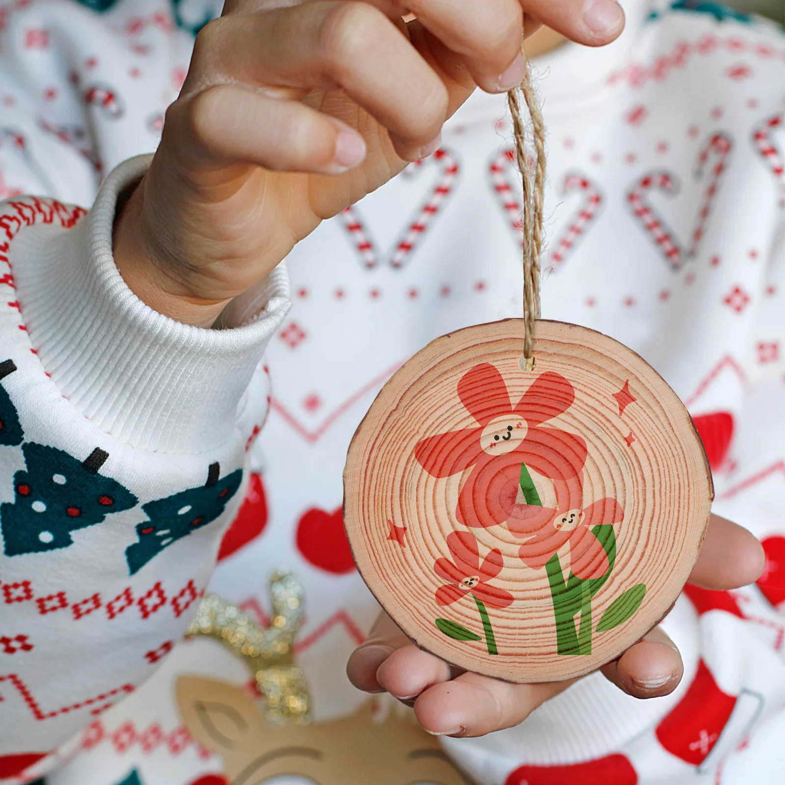 

50pcs Wood Slices Craft Set Pre-Drilled Unfinished Round Wooden Discs For Diy Wall Decor Wedding Christmas Ornaments Craft