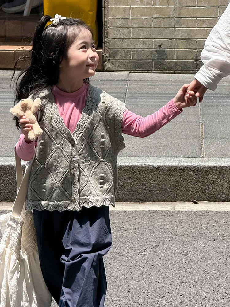 

2025 Diamond Knit Sleeveless Cardigan Toddler Kids Knitted Flower Pattern Vest 2-8Y Korean Children's Clothes for Girls Boys