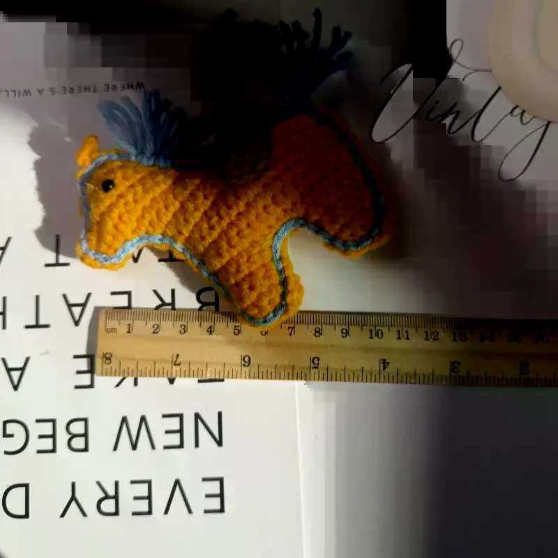 LLavero de Pony tejido con mascota de Año Nuevo, colgante de caballo de hilo multicolor de dibujos animados creativos, mochila colgante, regalo de bendiciones para amigos, 2026