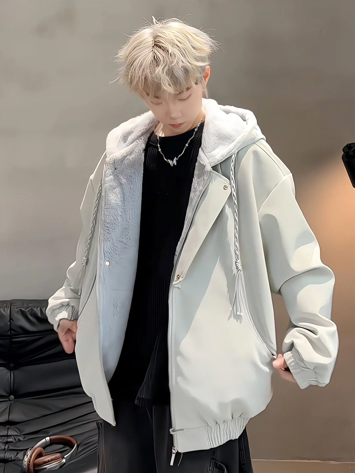 

American Retro Biker Thiened eepskin Coat Cotton Jaet Men's Winter Lamb Velvet Leather And Fur Inteated Outerwear