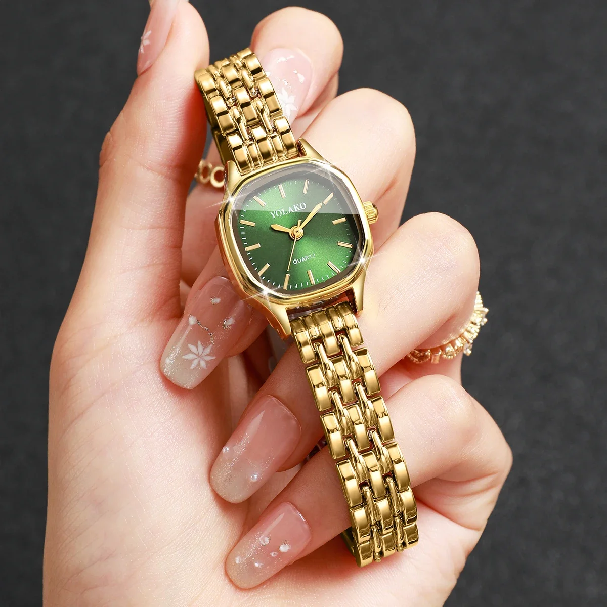 Fashion Square Green Dial Women Quartz Watch Golden Bracelet Strap Wristwatches Ladies Clock Gift Relogio Feminino（Without Box）
