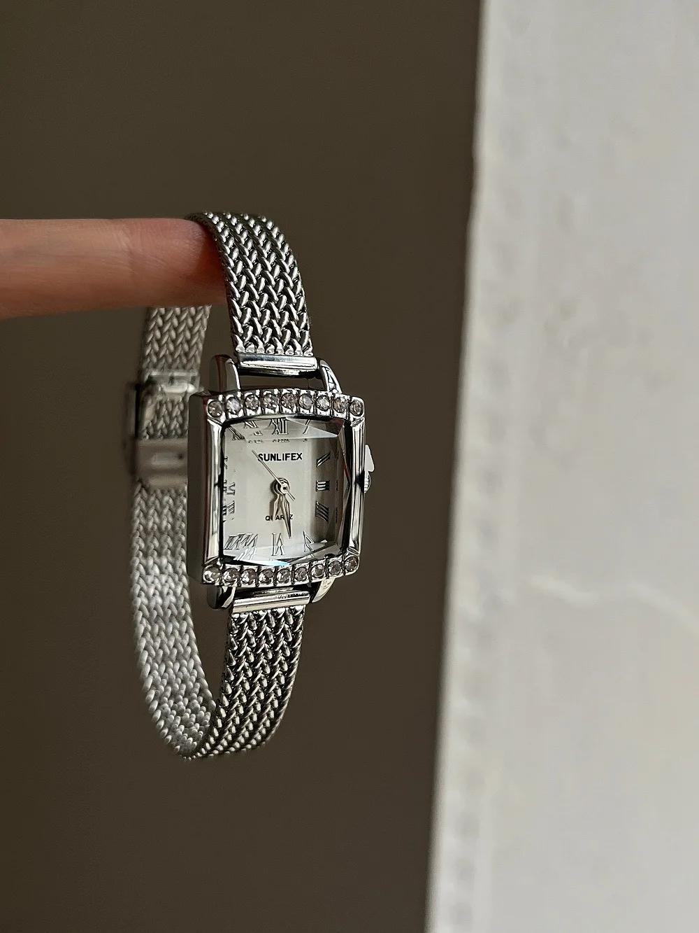 Женские часы для девочек, наручные кварцевые часы, золотые, серебряные, белые, черные, квадратные, с бриллиантами, женские наручные часы Orologio, синие часы с сетчатым ремешком