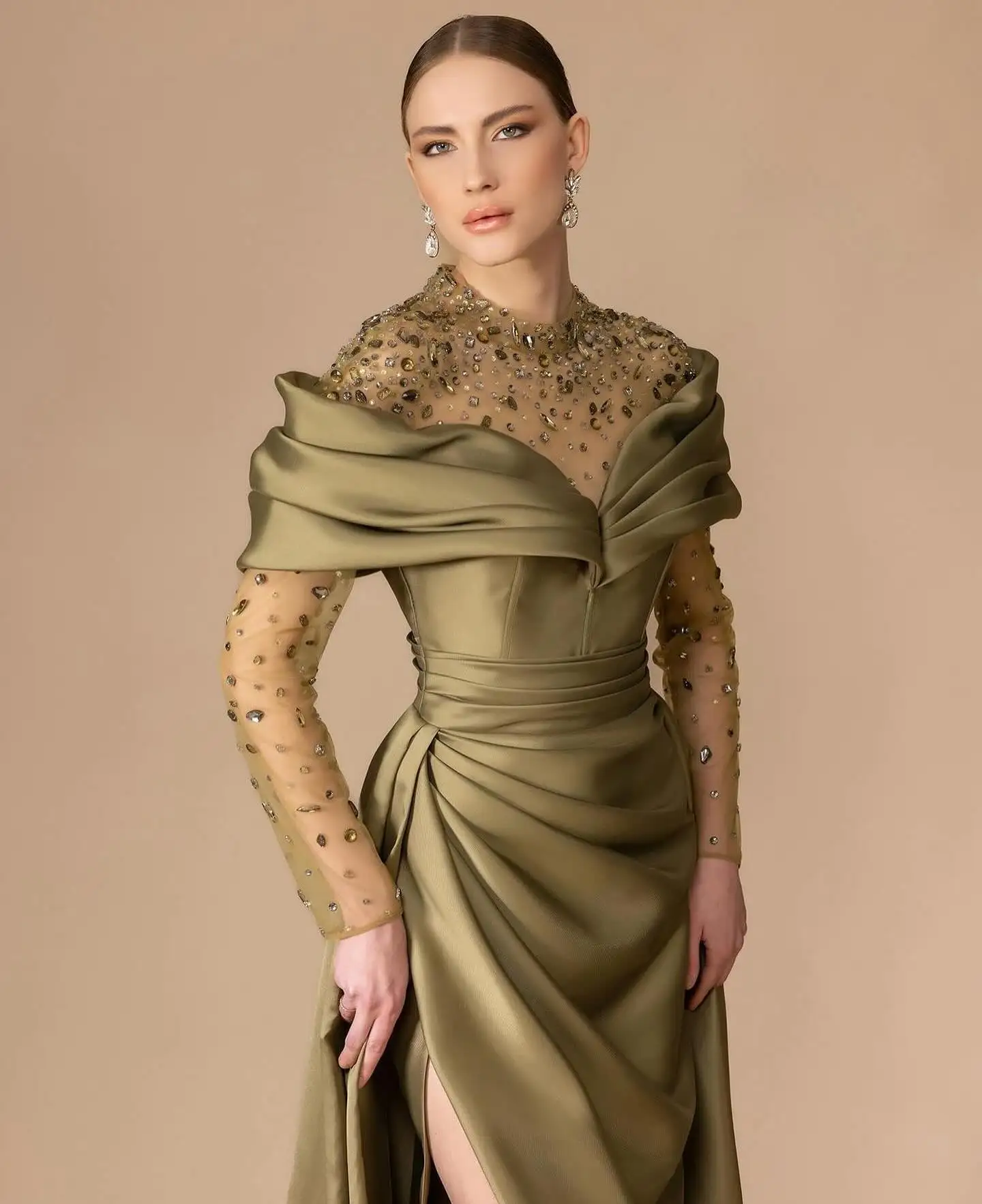 Customized Saudi Green Evening Gowns Long Sleeve Ball Gown Front Slit Pleated Crystal Evening Dress  Floor Length Party Dresses image 2
