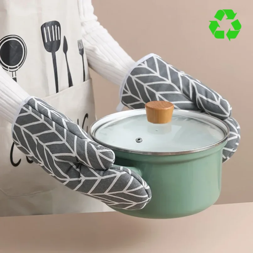 

2 pieces of insulated kitchen gloves, heat-resistant microwave gloves, heat-resistant thickened grid oven gloves