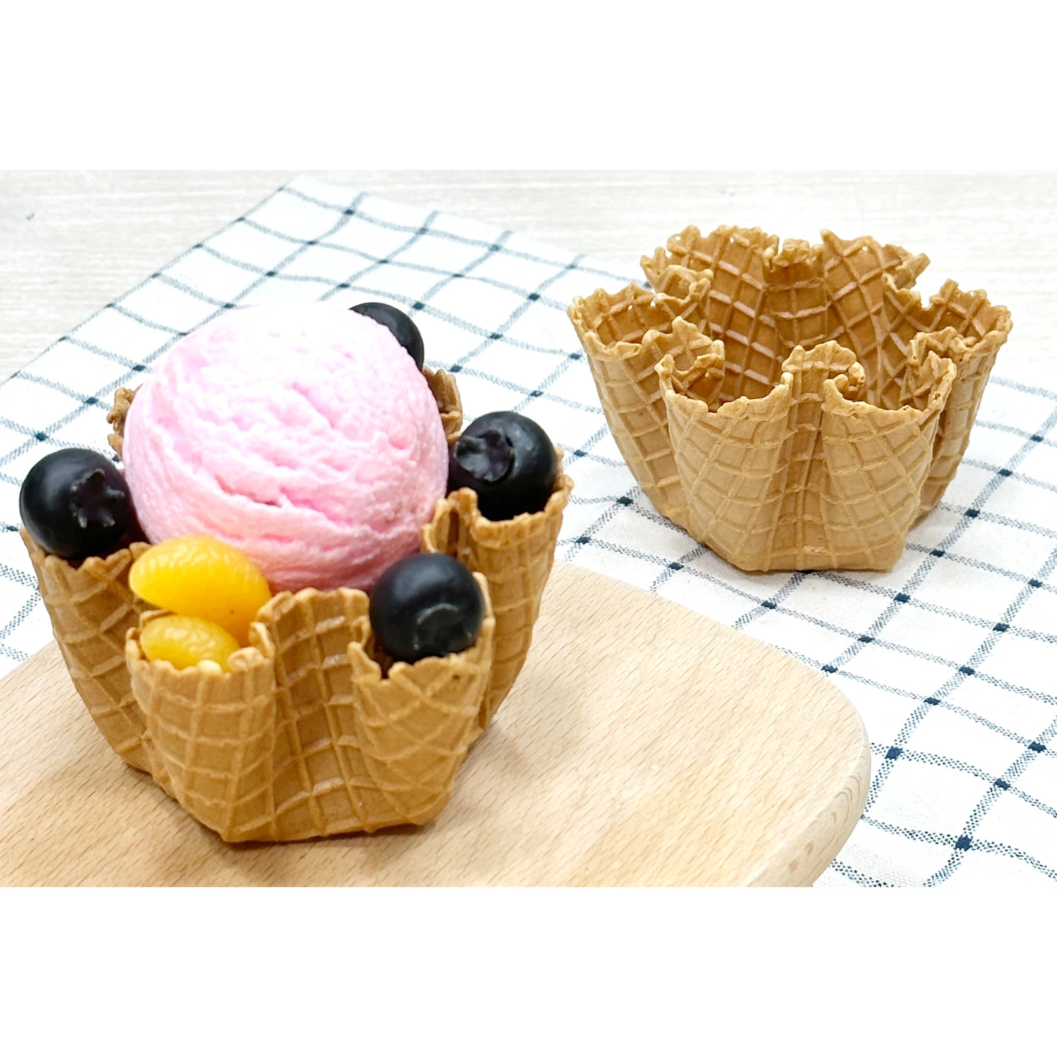 High Quality Kitchen Accessories Ice Cream Bowl Mold Non-stick Yogurt Waffle Bowls