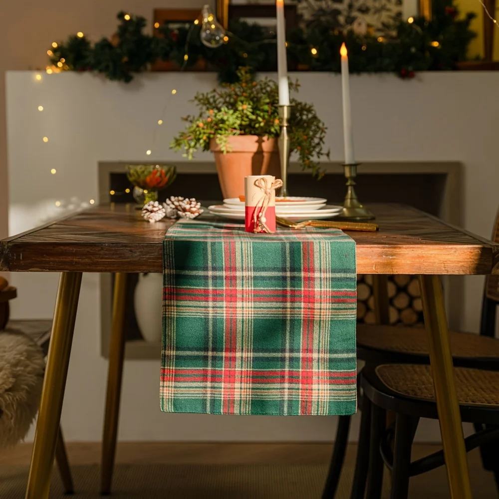 1pc Festive Green Gradient Plaid Table Runner - Christmas & Holiday Decor, Perfect for Christmas and Winter Celebrations