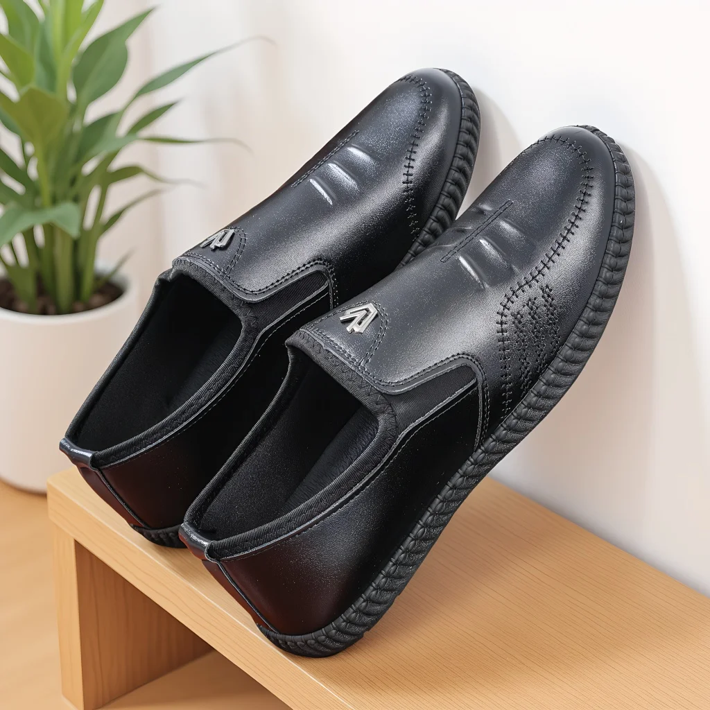 

Men's Fashionable Business Casual Shoes Multi-Functional Comfortable All-Seasons Suitable for Trend-Aware Males
