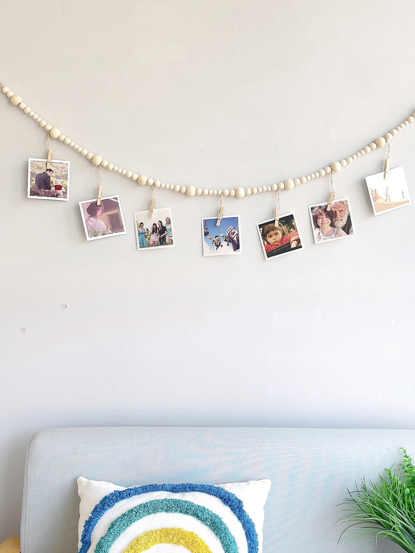 Wooden bead wall hanging photo display rack, home decoration photo storage, tassel string wall decoration photo rack