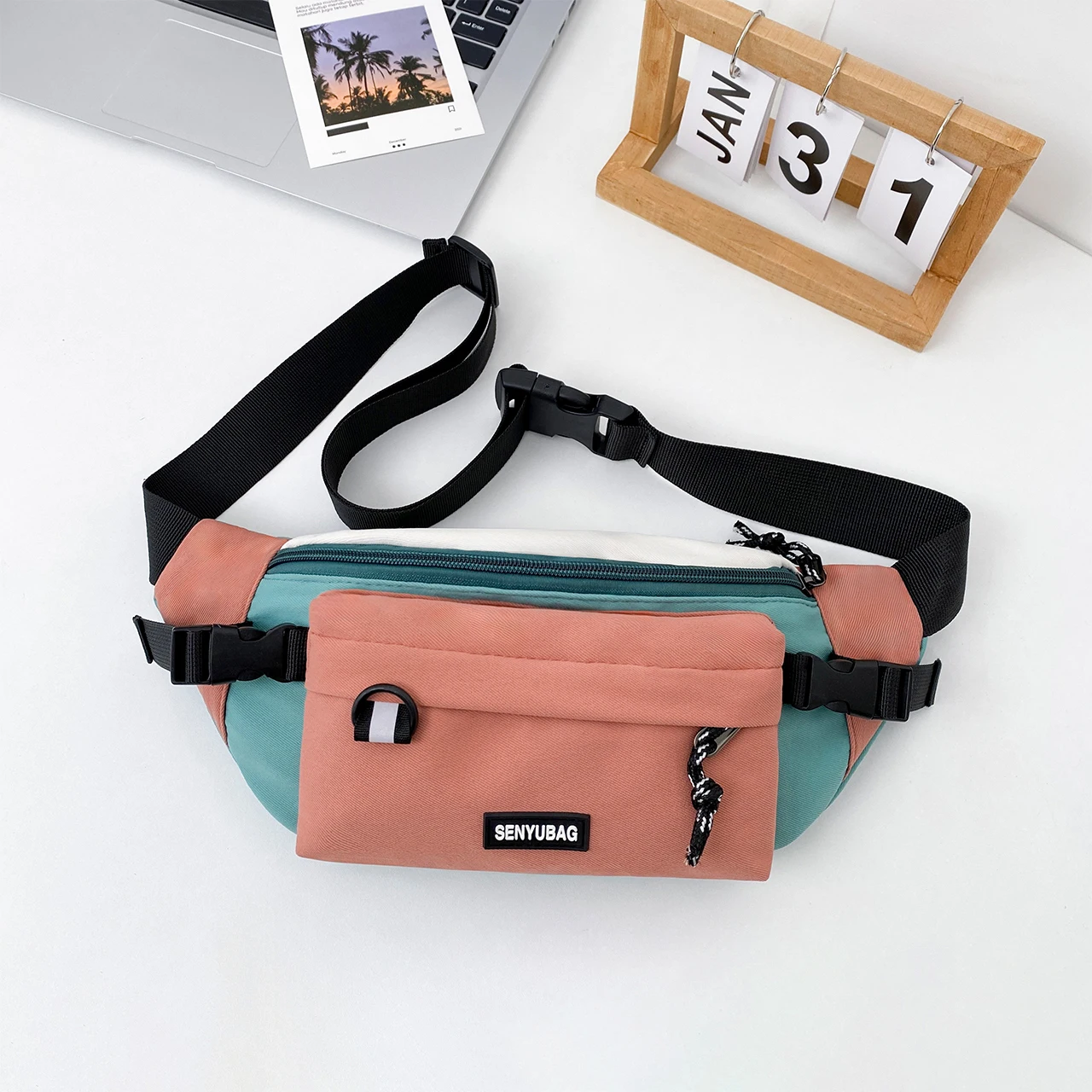 

Japanese-style Harajuku workwear style backpack that can be worn cross-body, suitable for both men and women, perfect for street