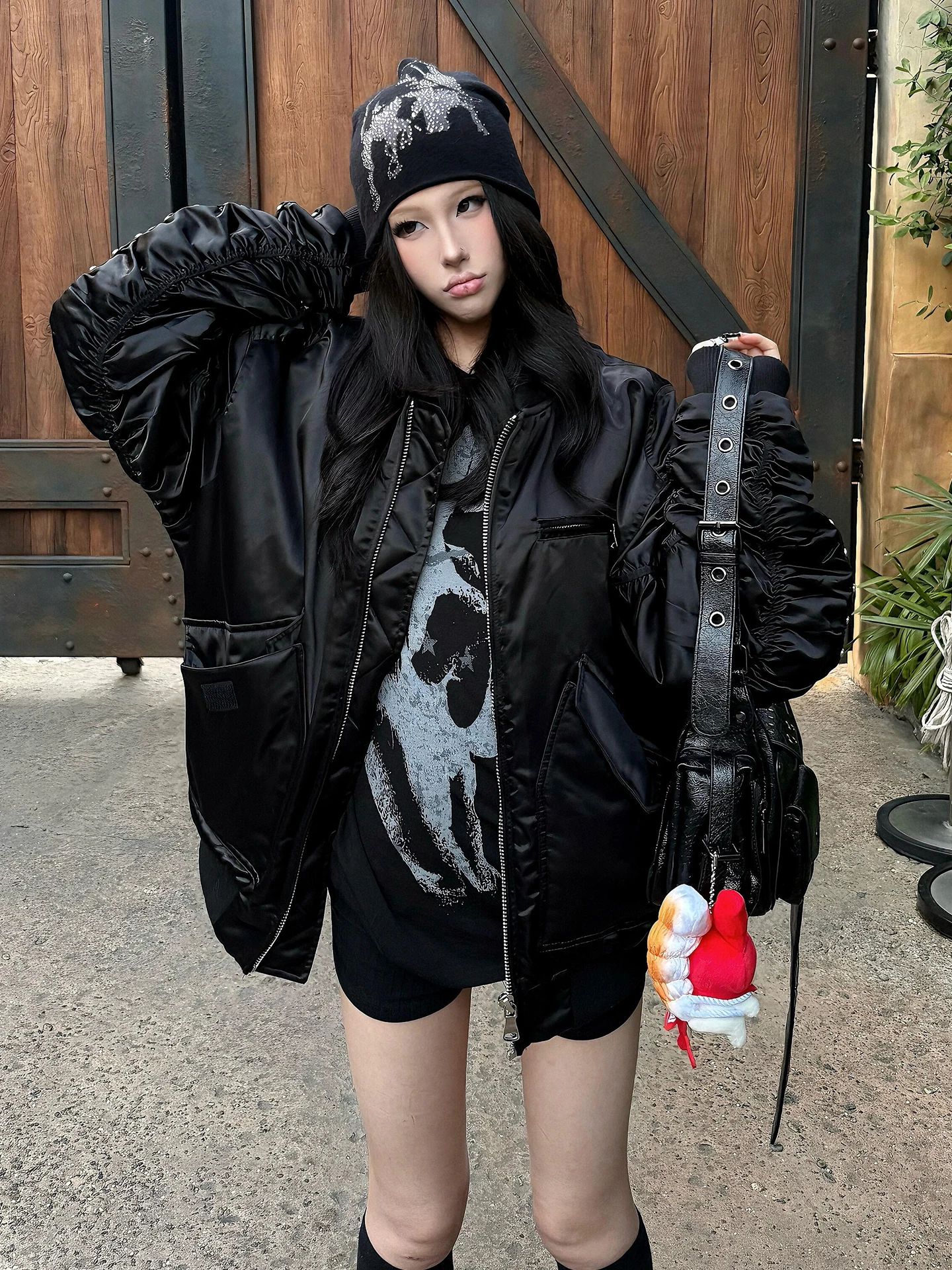 

Street Punk Style Women's Thickened Cotton Jacket with Rivets And Pleats Pilot Bomber Jacket Fashionable Winter Outerwear