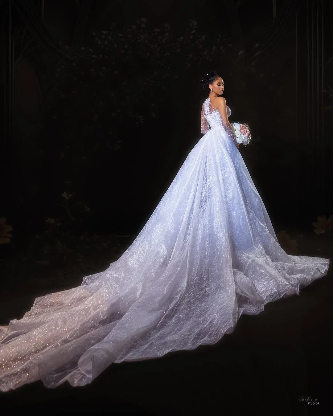 Customized Sparkly Pearls  Beads  Luxury Wedding Dress with Removable Skirt  Robe De Mariée   Full Sleeves  Bridal Gown