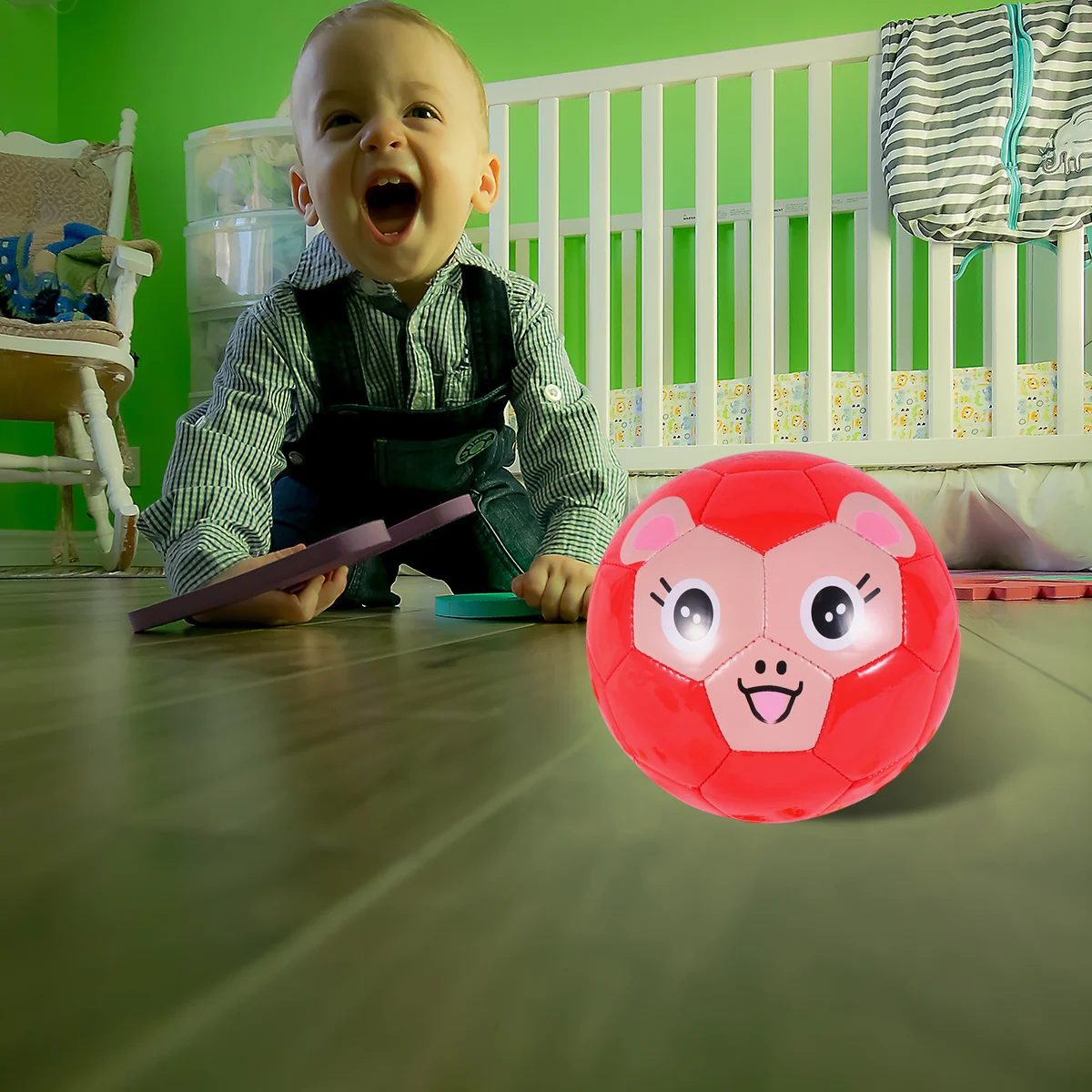 1 قطعة كرة القدم للأطفال قسط بولي كلوريد الفينيل نفخ الكرة الأحمر أسفل قرد نمط الألوان الزاهية مثالية ممارسة اللعب في الأماكن المغلقة في الهواء الطلق