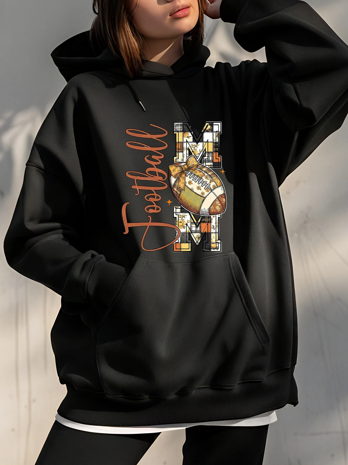 Voetbalhoodie met voetbal en M Letter Print Unisex Casual Sweatshirt voor Heren Dames Sportkleding