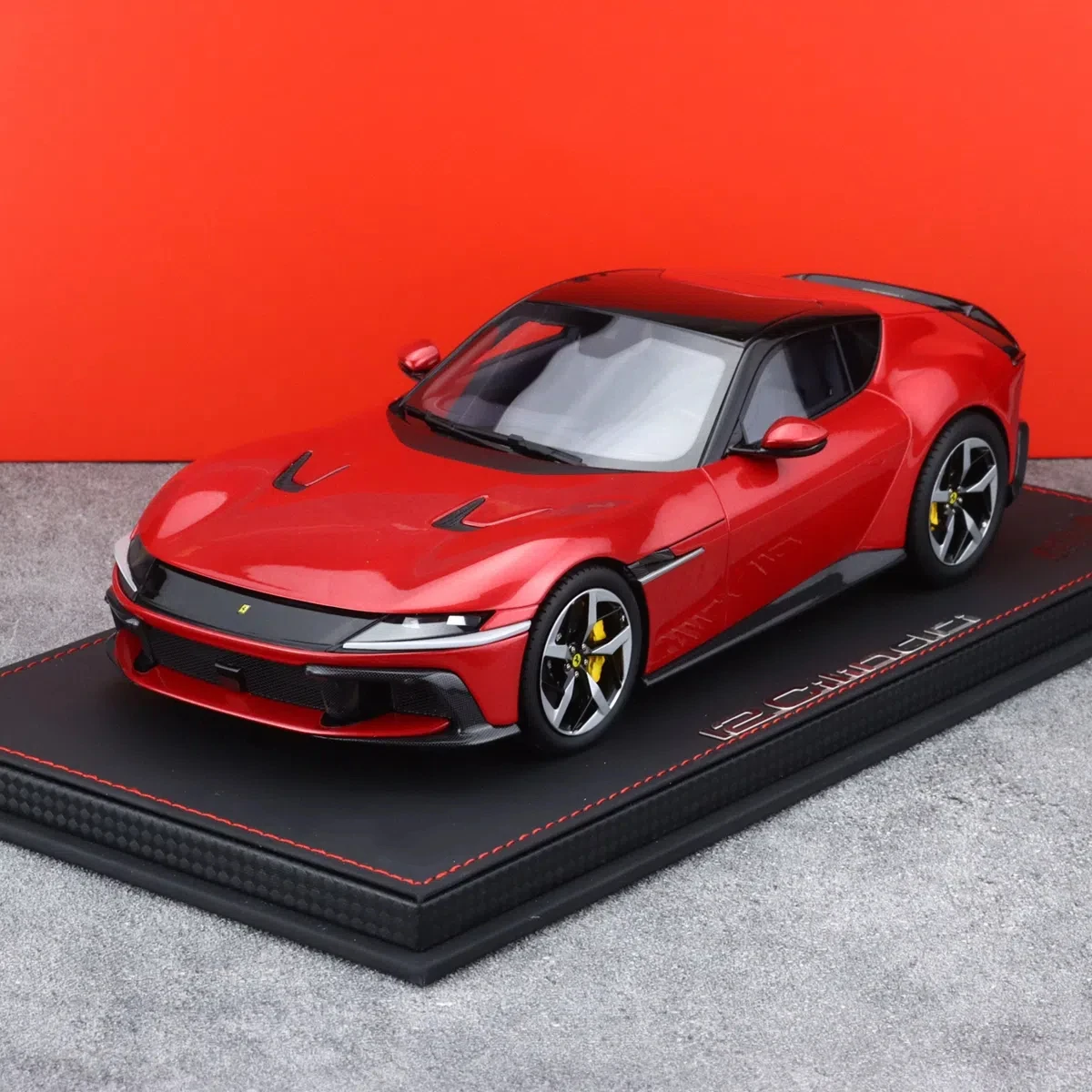 

BBR 1:18 12 Cilindri Coupe Red Simulation Limited Edition Resin Metal Static Car Model Toy Gift