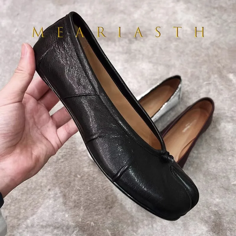 Zapatos planos de Ballet Tabi con punta abierta de cuero suave a la moda para primavera y otoño, mocasines cómodos para caminar, zapatos de baile informales para niñas