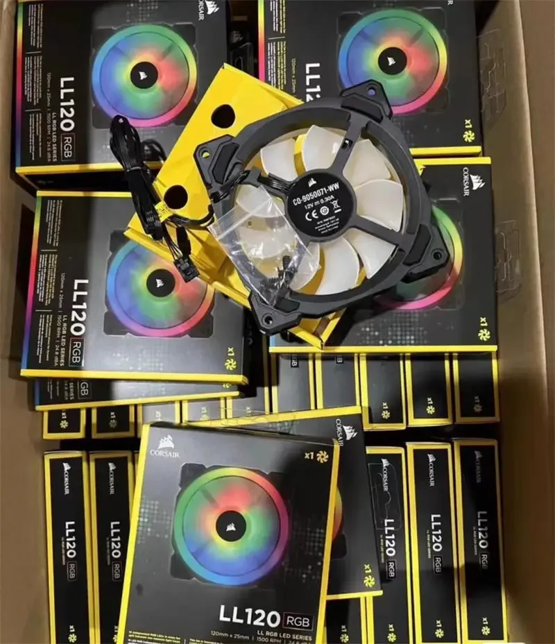 Original  American Corsair LL120 full color RGB color shell water-cooled fan control hub light control interface is complete