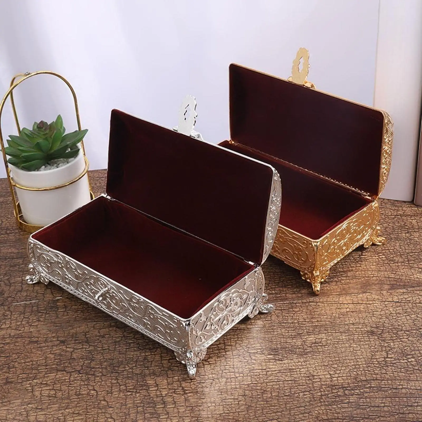 

Trinket Box Jewelry Box Treasure Chest Box Creative Collectible Jewelry Storage Box Jewelry Organizer for Earrings Home Decor