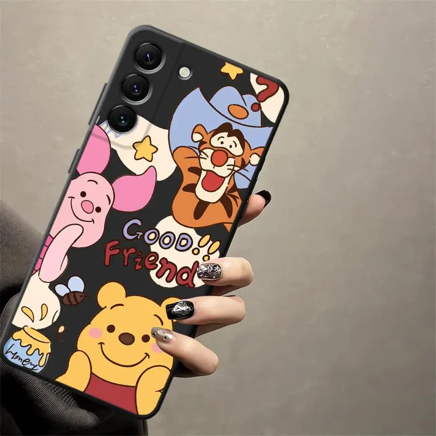 Funda para Samsung Galaxy A04 A20 A13 A50 A03 A06 A70 A30 A15 A40 A16 A05 A10 A12 funda negra suave para teléfono Disney Winnie Pooh