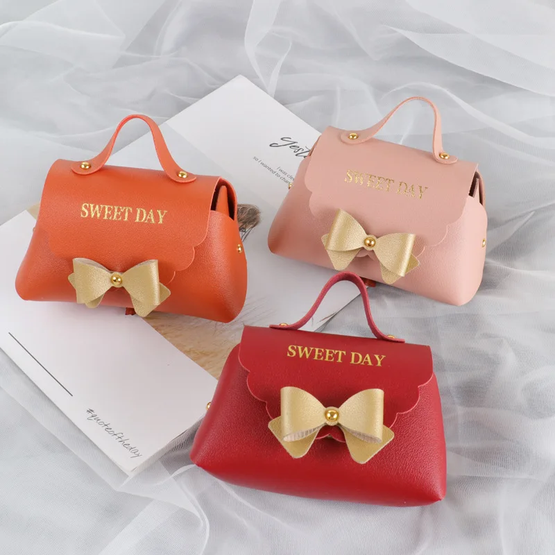 Free Shipping 20pcs/lot European Hand bag Shaped Candy box leather portable wedding candy bag wedding gift