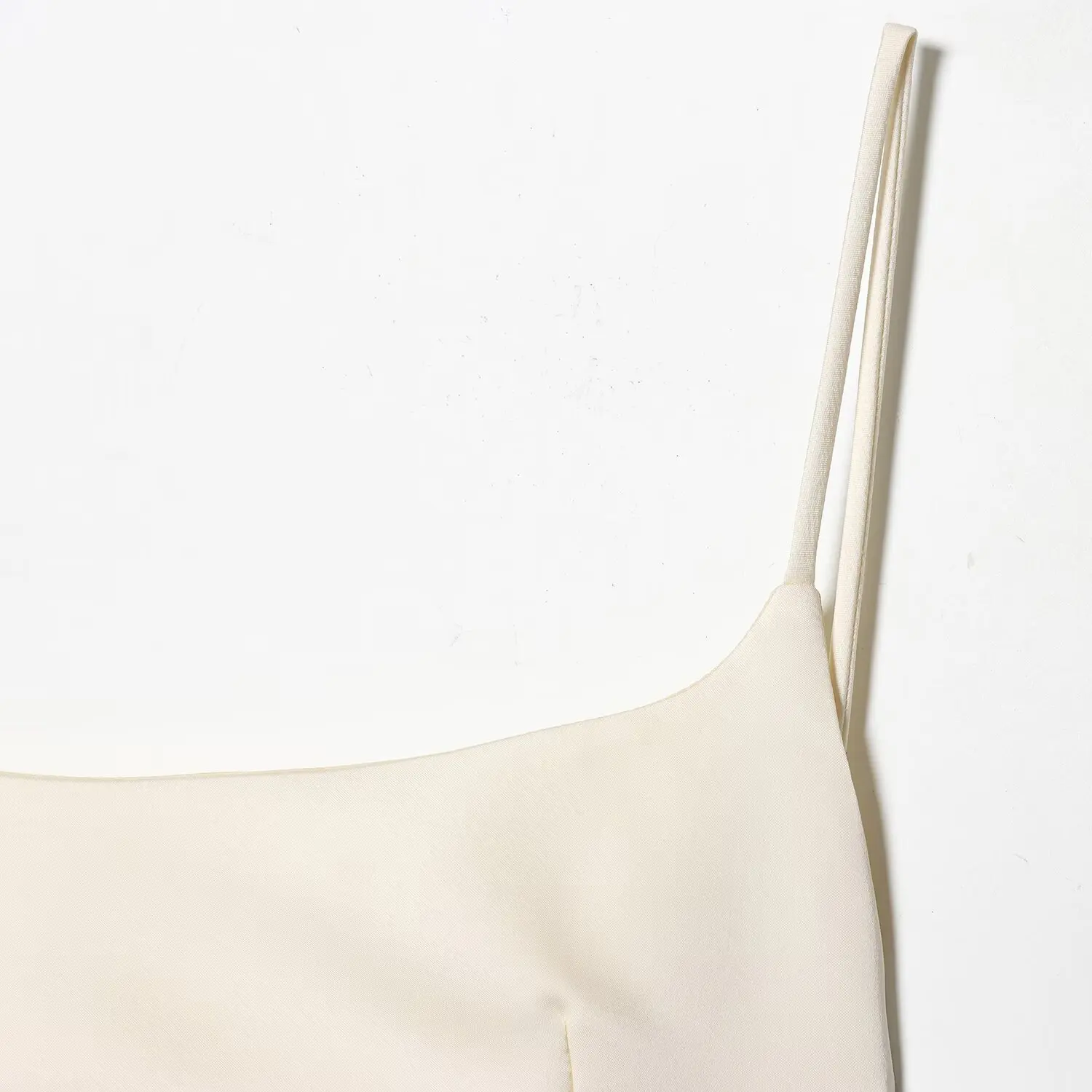 엘리 페더 트림 새틴 느낌 Dr JNLEAOG 가을 신상 여성 패션 디자인 스트레이트 튜브 스커트 캐주얼 드레스