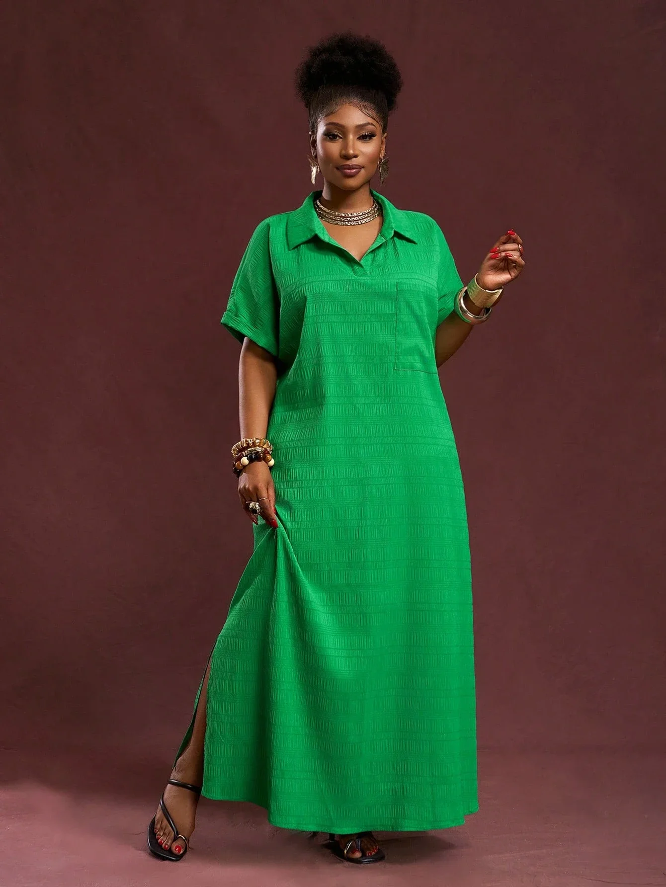 

Зеленое свободное платье-рубашка с карманами и боковыми разрезами, с тканой текстурой, для повседневной носки
