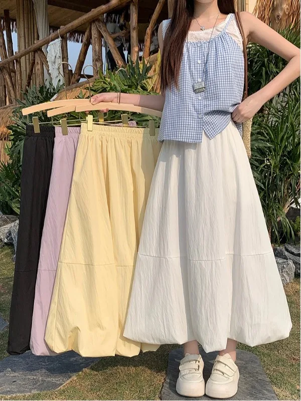 

Летняя юбка А-силуэта с цветочным принтом больших размеров для женщин: модная, универсальная, скрывающая недостатки фигуры, для типов фигур «песочные часы» и «груша»