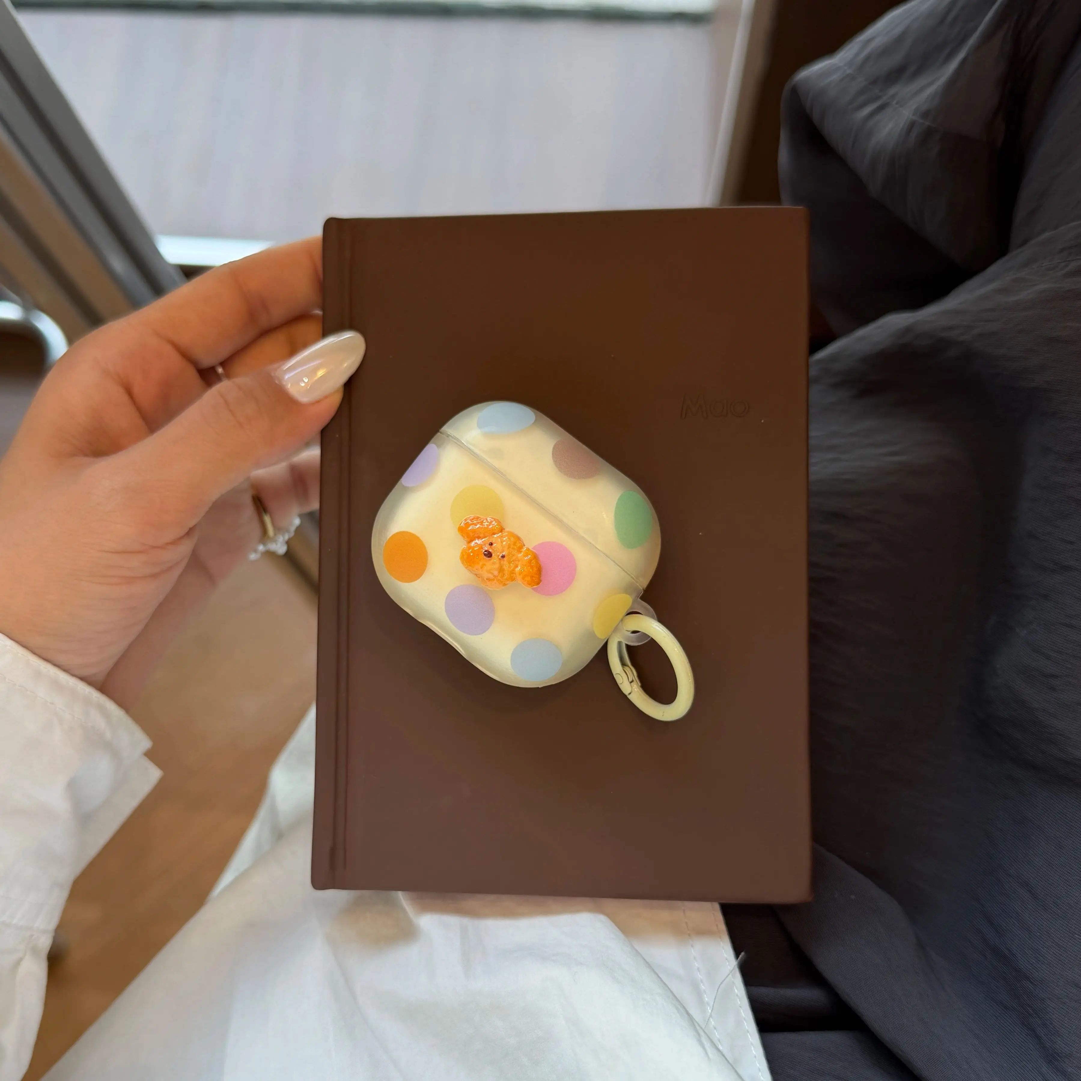 Stereoscopic Puppy Transparent Colorful Big Polka Dot Pattern Light Yellow Earphone Cover Case For AirPods 2 3 4 5 Pro Pro2 Pro3