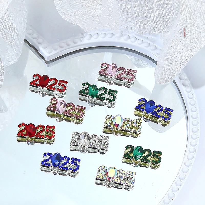 1PC DIY ตกแต่งเล็บความงาม Rhinestone MINI 2025 Charms ตกแต่งอัญมณีจํานวนคริสตัล