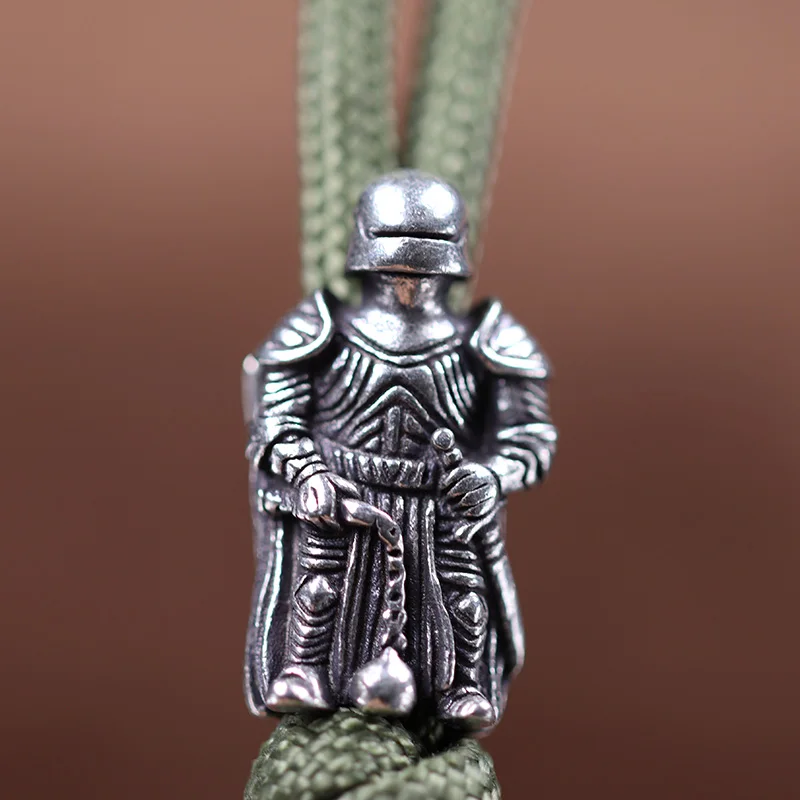 Armor Warrior Brass Knife Beads EDC DIY Paracord Handmade Woven Lanyard Pendants Black Metal Soldiers Outdoor Tools Accessories