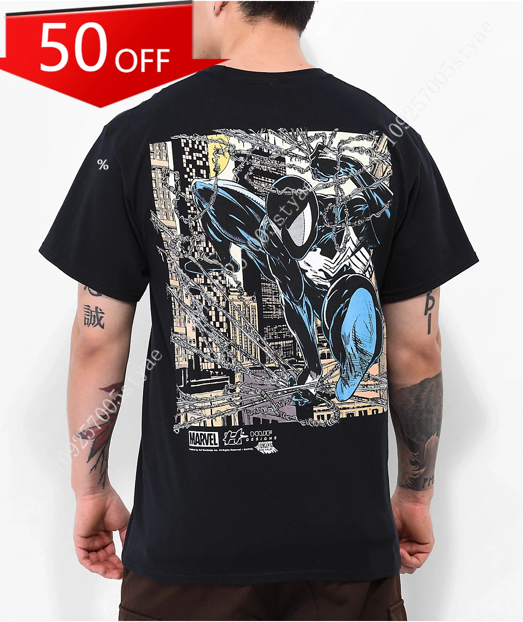 Men's Black Venom Pattern T-shirt Features Sharp Teeth and A Red Tongue Design A Superhero Comic Book Style T-shirt