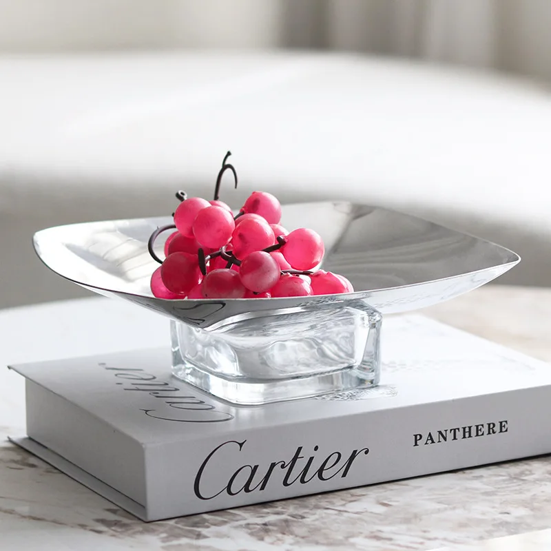 

Nordic Metal Fruit Bowl Crystal Style Snack Tray for Coffee Table Decorative Centerpiece for Living Room Showroom Home Decor