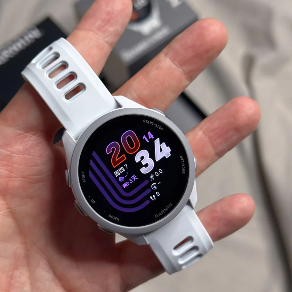 Montre connectée Garmin Foreru - Timex Watches Smartwatch avis et prix