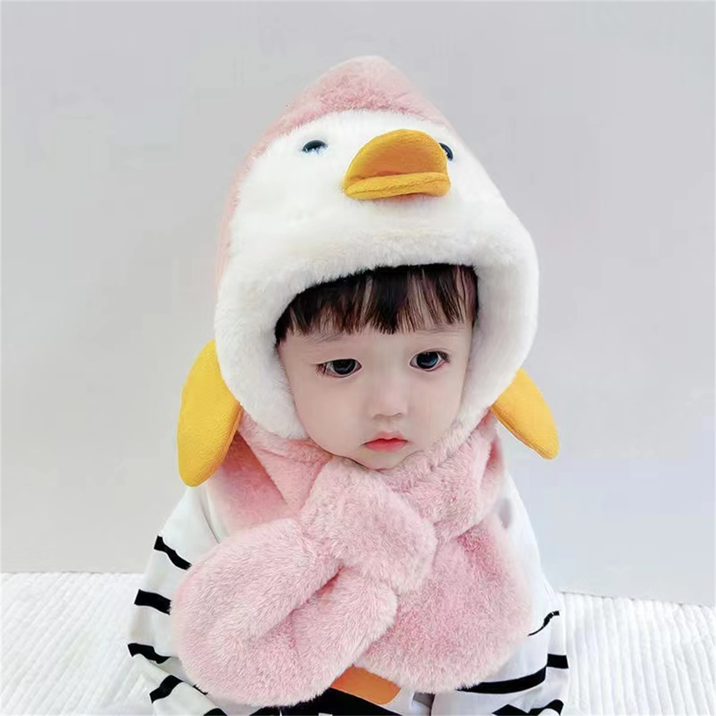 Winter Children\'s Hat Scarf One Piece Set Cute Cartoon Little Yellow Duck Plush Cover Warm Boys and Girls Head Hat