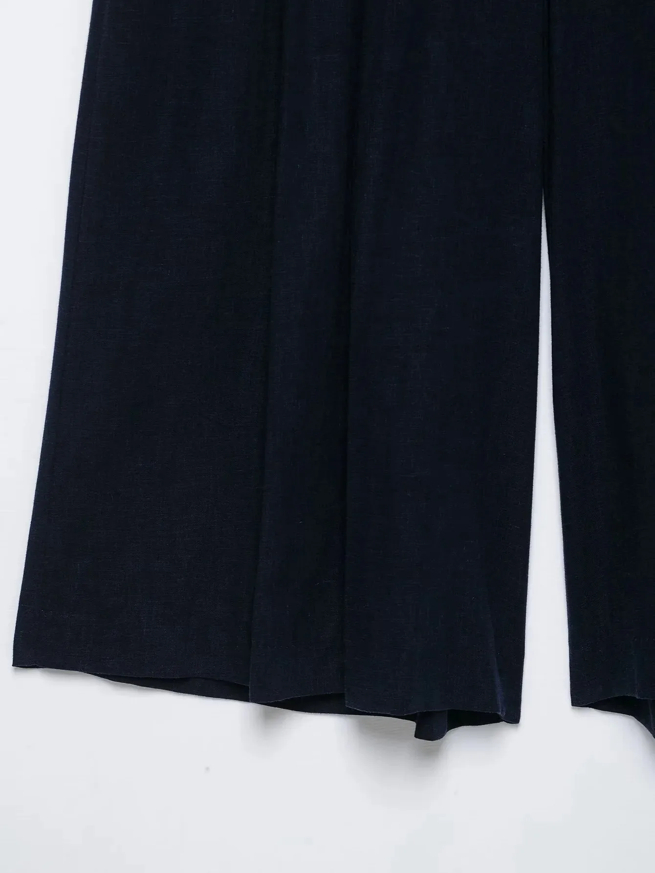 Damen Marineblau 2-Teiliges Set Ärmellose Blazer-Weste mit Revers und Gürtel + Hochgeschnittene Plissierte Weite Culottes-Shorts Damenanzug – Detail 8