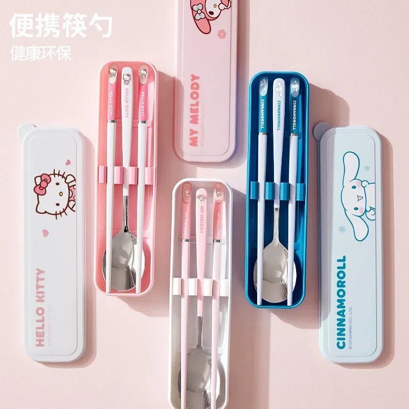 โมเดลอะนิเมะ Sanrios Cinnamoroll My Melokittys ตะเกียบชุดอุปกรณ์ที่ใช้บนโต๊อาหารแบบพกพา set sendok ของขวัญ