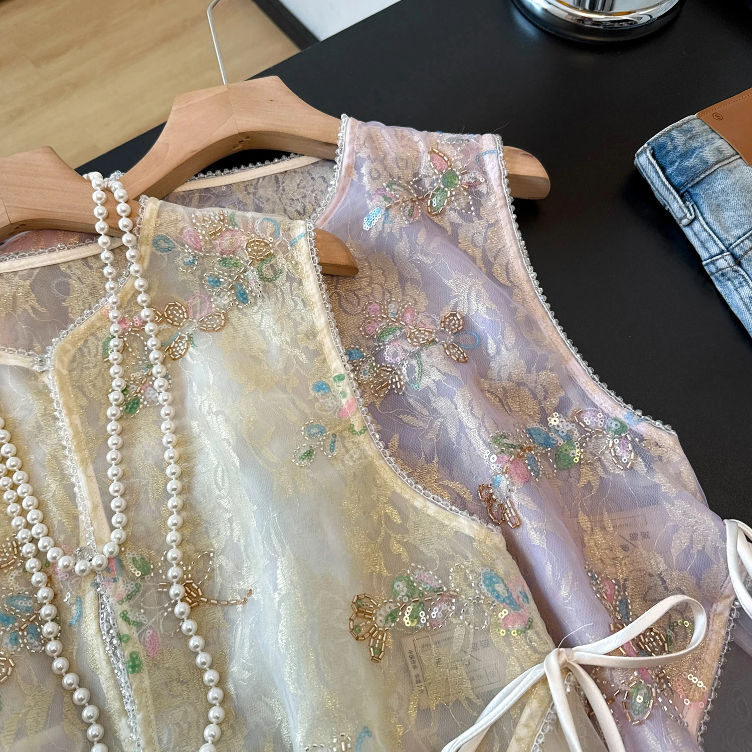New Chinese Style Heavy Embroidery Sequin Hanfu Vest Sleeveless Top Summer Thin Mesh Sensation Tank Top Yellow/Purple view 3